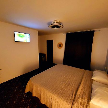 Forest Inn Izvorani Εξωτερικό φωτογραφία