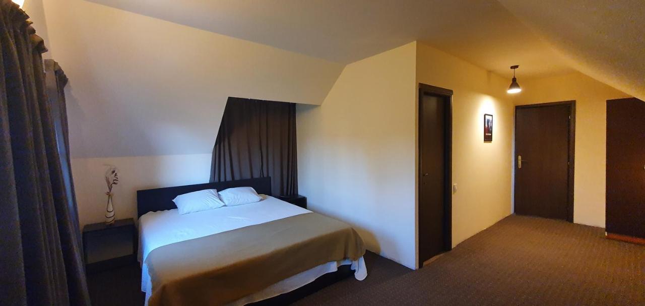 Forest Inn Izvorani Εξωτερικό φωτογραφία