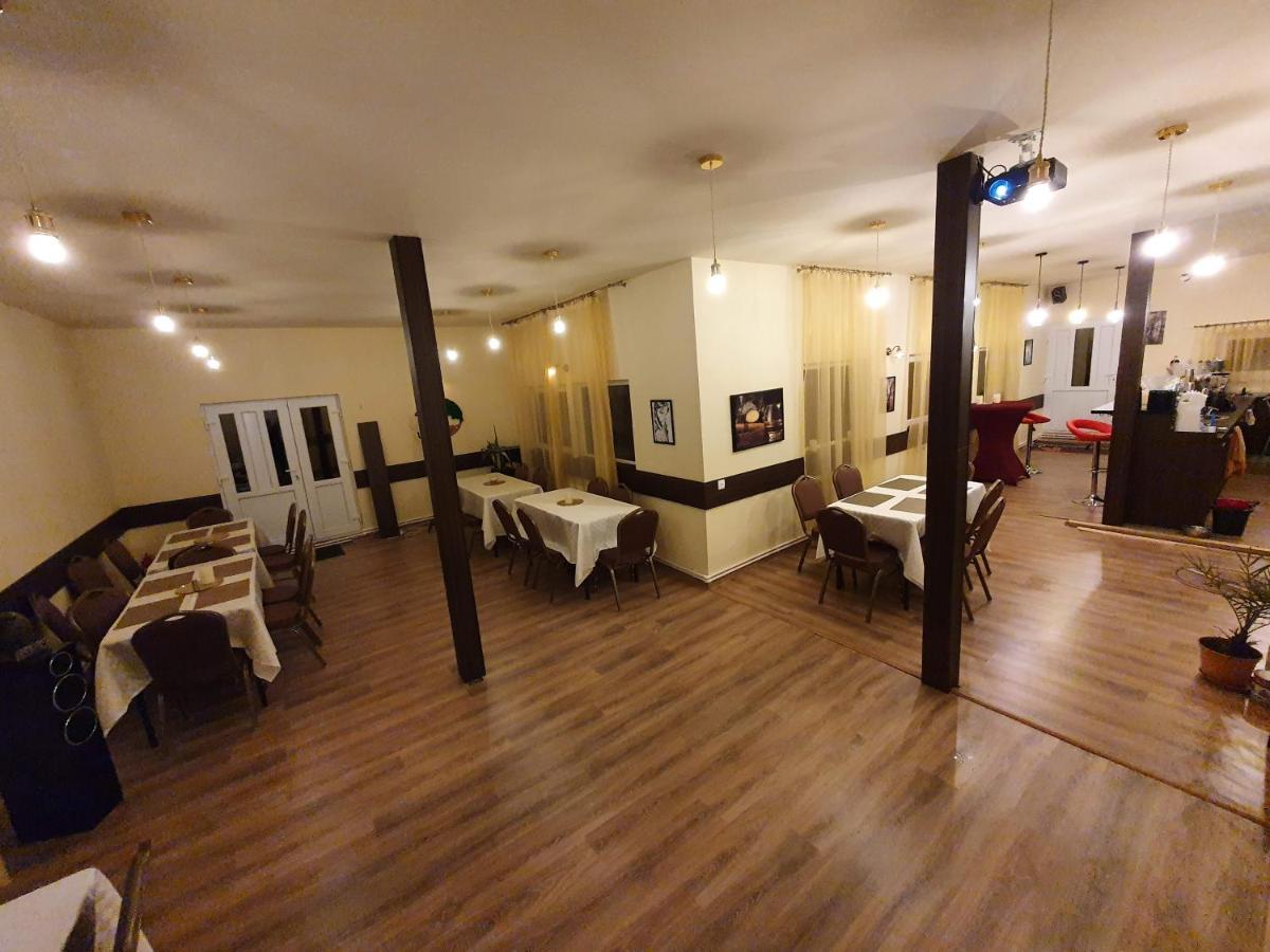 Forest Inn Izvorani Εξωτερικό φωτογραφία