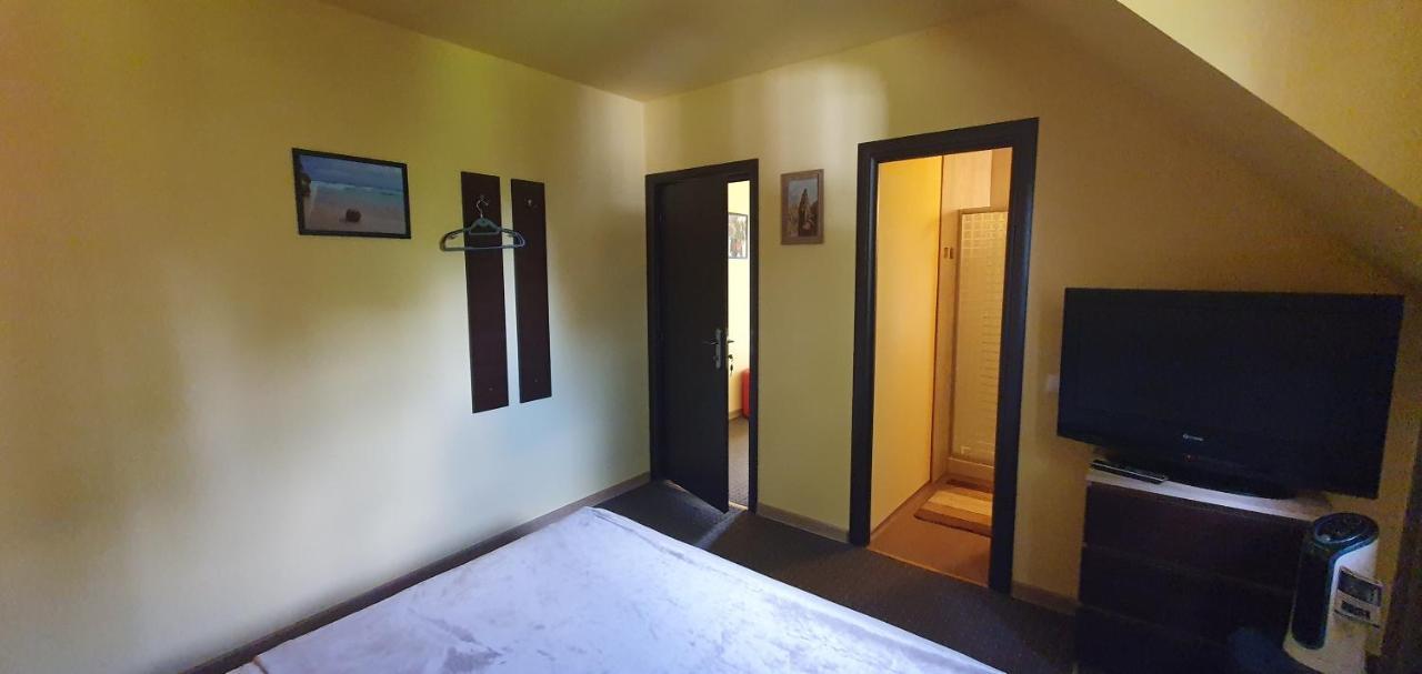 Forest Inn Izvorani Εξωτερικό φωτογραφία