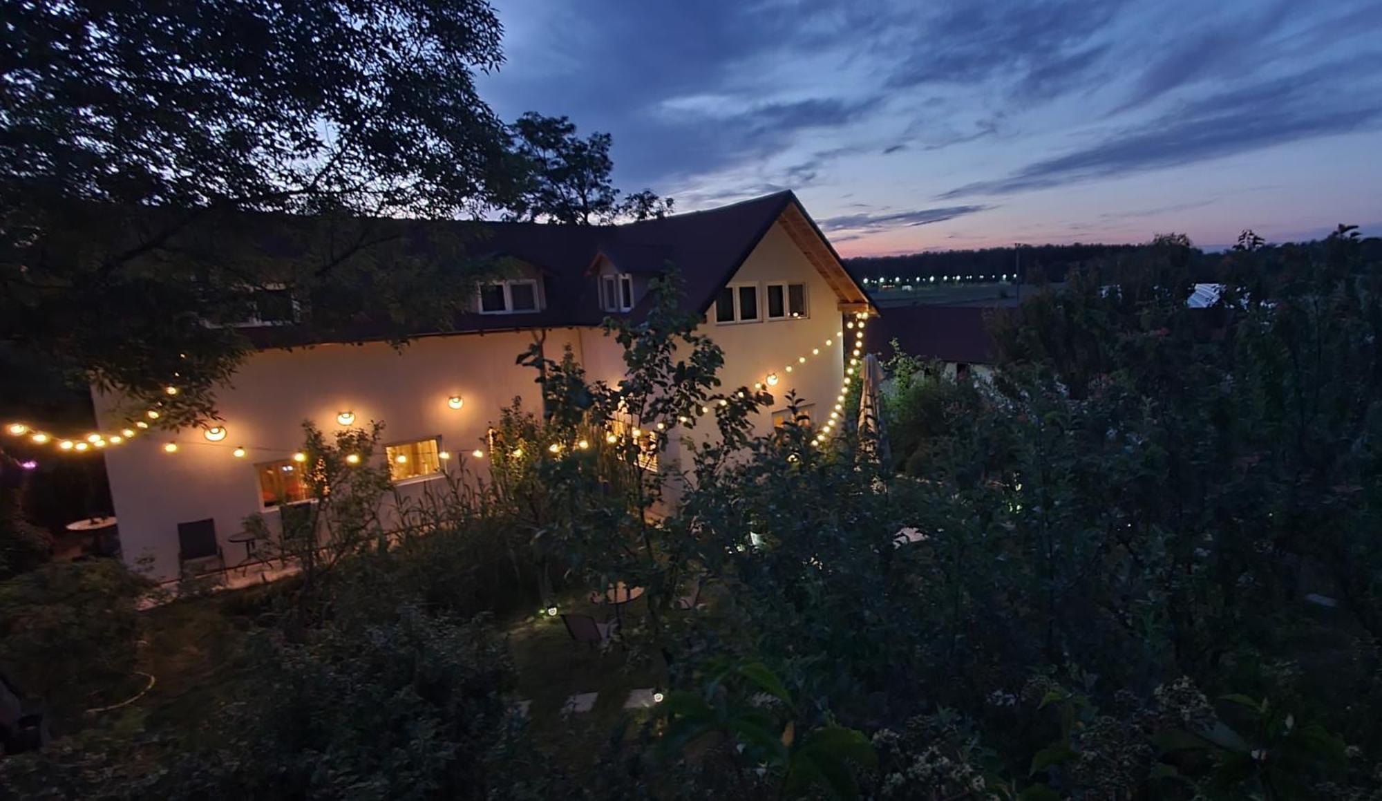 Forest Inn Izvorani Εξωτερικό φωτογραφία