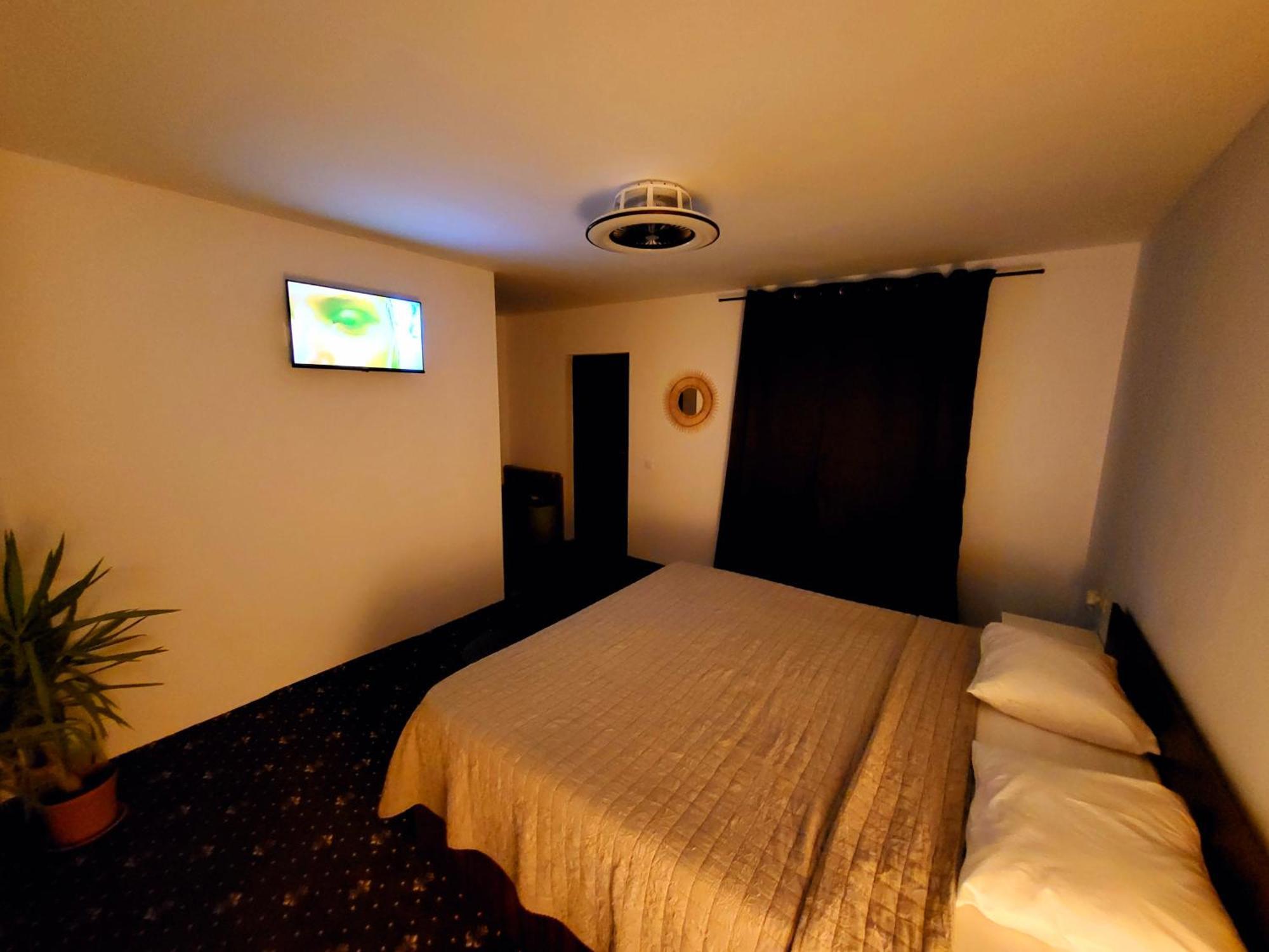 Forest Inn Izvorani Εξωτερικό φωτογραφία