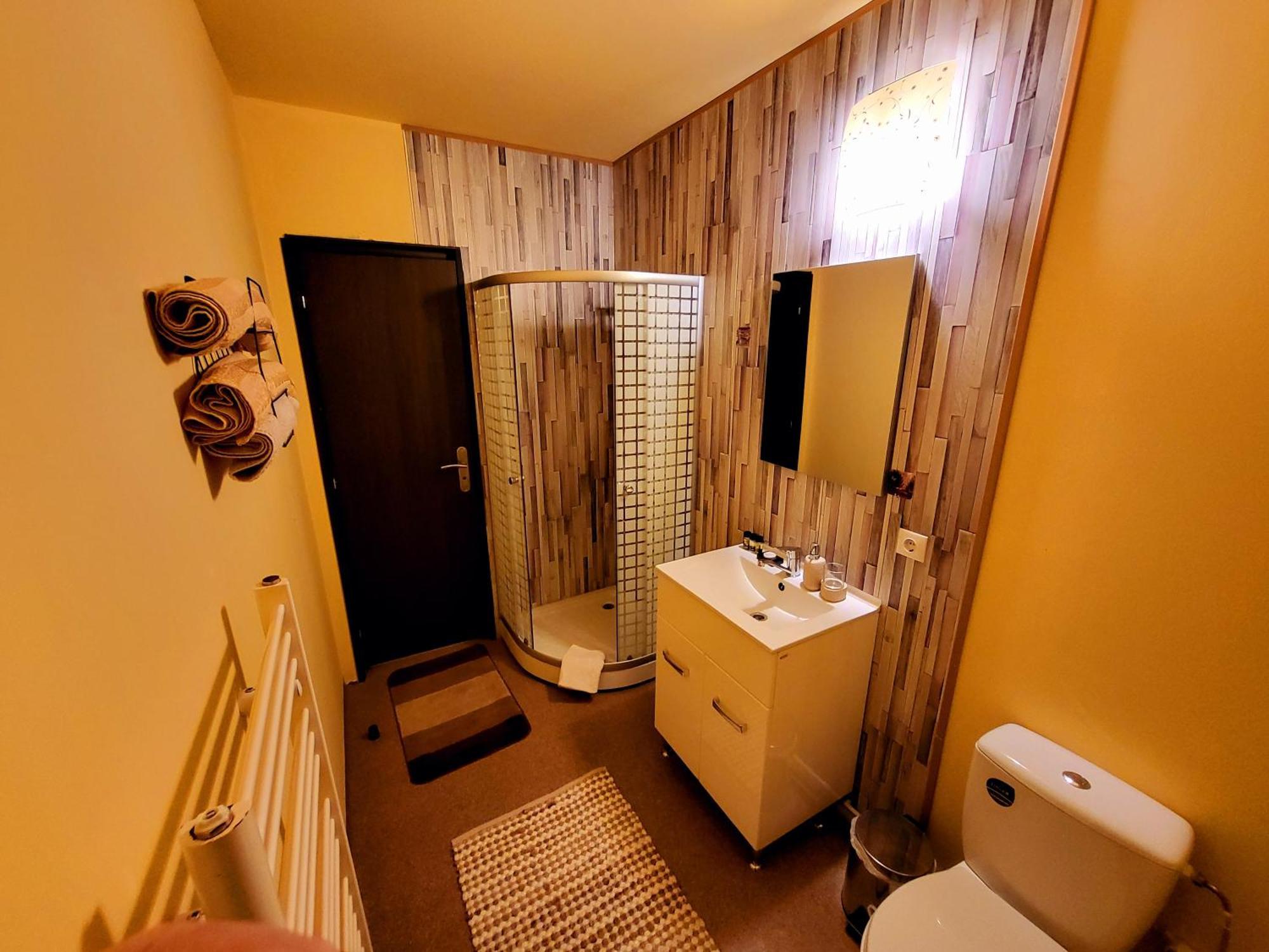Forest Inn Izvorani Εξωτερικό φωτογραφία
